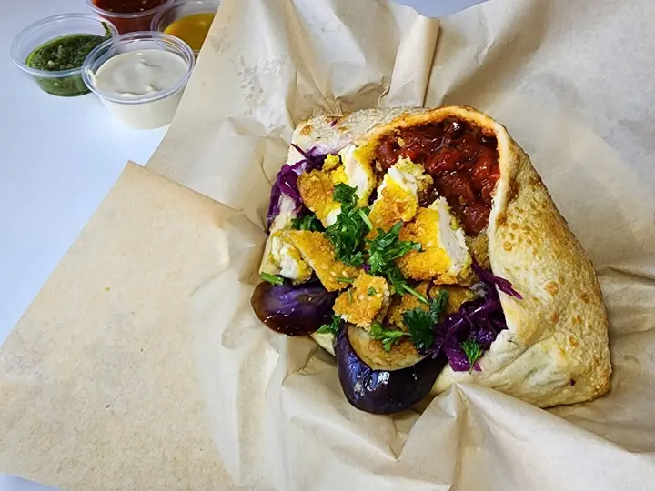 Schnitzel Pita